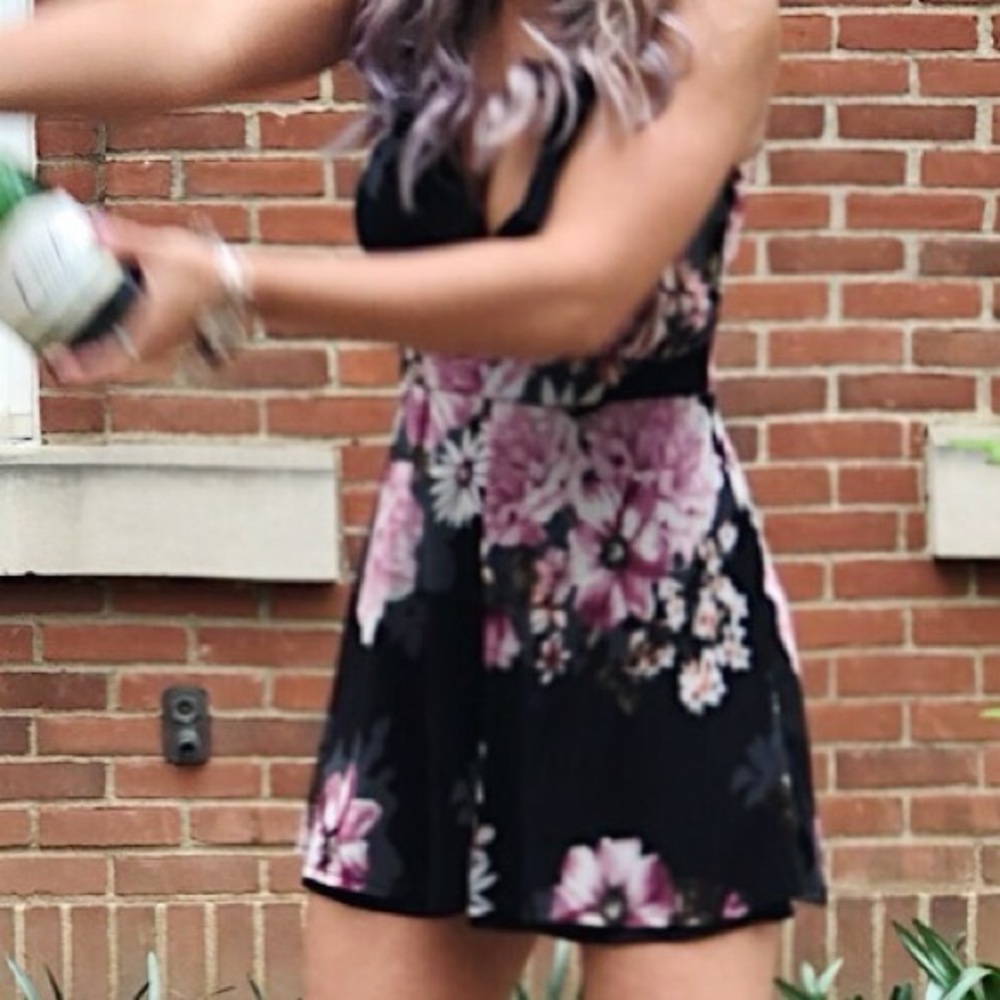 Floral romper - Picture 4 of 4
